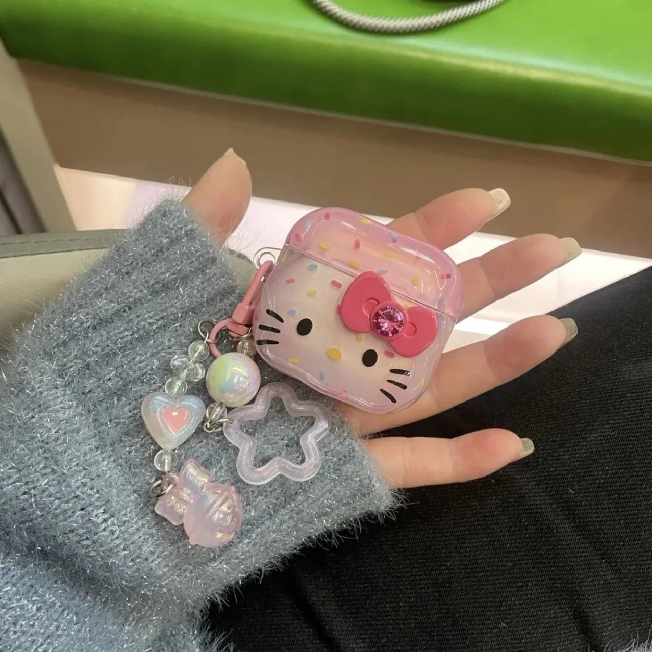 Cartoon Hello Kitty Suitable for Airpods 4 Headphone Case, Suitable for Airpods Pro 2 Pro 1/2/3 Headphone Case with Keychain